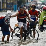 More than 30 dead in typhoon in the Philippines